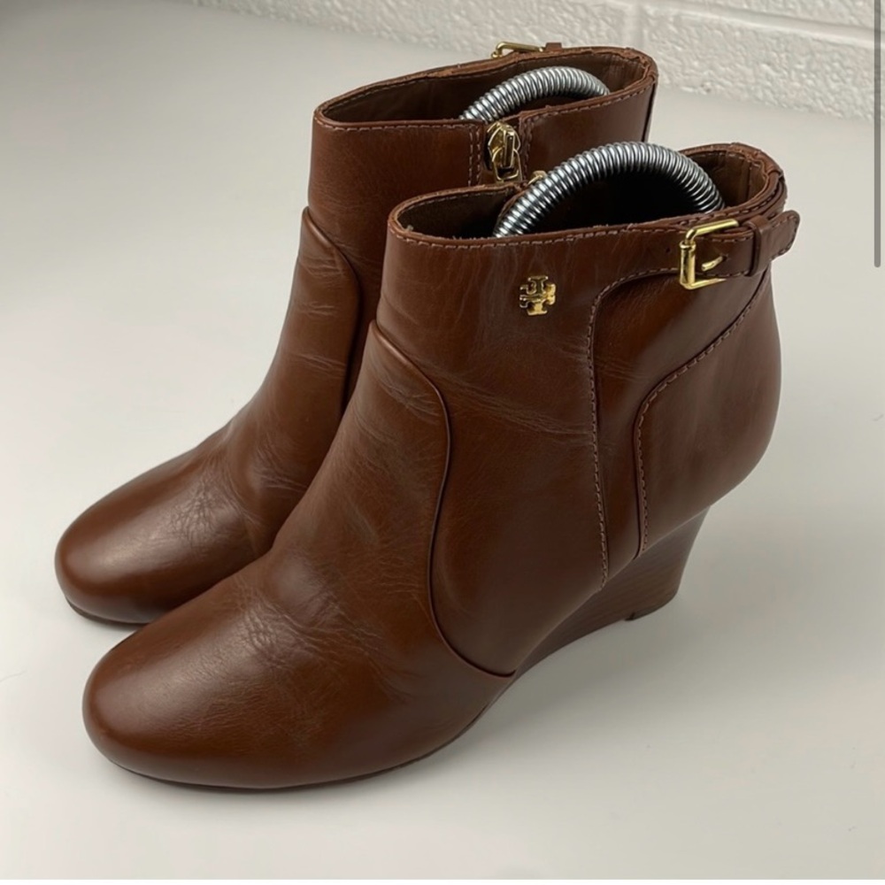Tory Burch | Milan Brown Leather Pull On Ankle Wedge Bootie Heel Size 8M